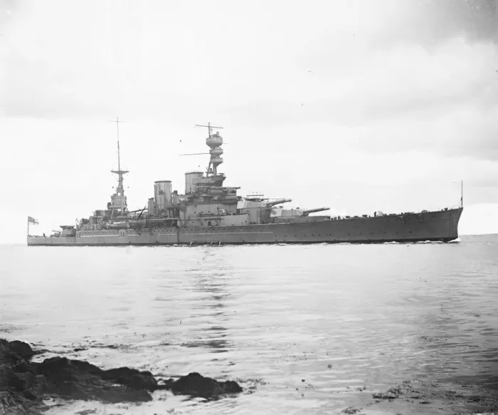Framed Print : Famous battleship to show the flag round the world. The latest picture of HMS Repulse