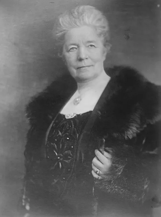 Framed Print : Famous Foreign Woman Novelist Deals in New Book with Present Day London Dr Selma Lagernof Framed Print : Famous Foreign Woman Novelist Deals in New Book with Present Day London Dr Selma Lagernof