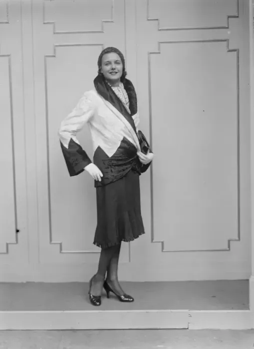 Framed Print : The fashion exhibition at Olympia. Miss Joan Adams, who represented England in Framed Print : The fashion exhibition at Olympia. Miss Joan Adams, who represented England in