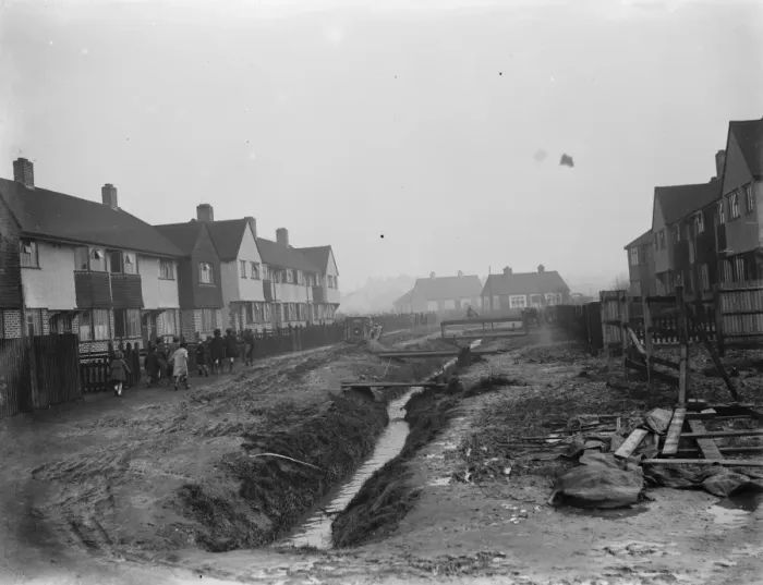 Framed Print : Fen Grove road in Sidcup, Kent. 1937 Framed Print : Fen Grove road in Sidcup, Kent. 1937