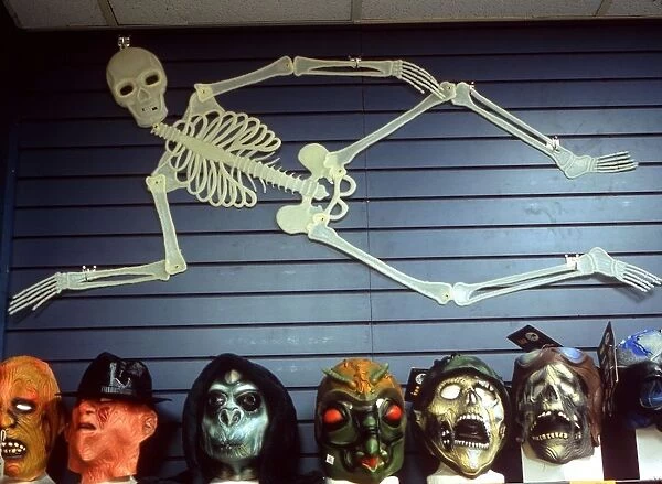 Festivals - Halloween - window display in a store in the United States of America