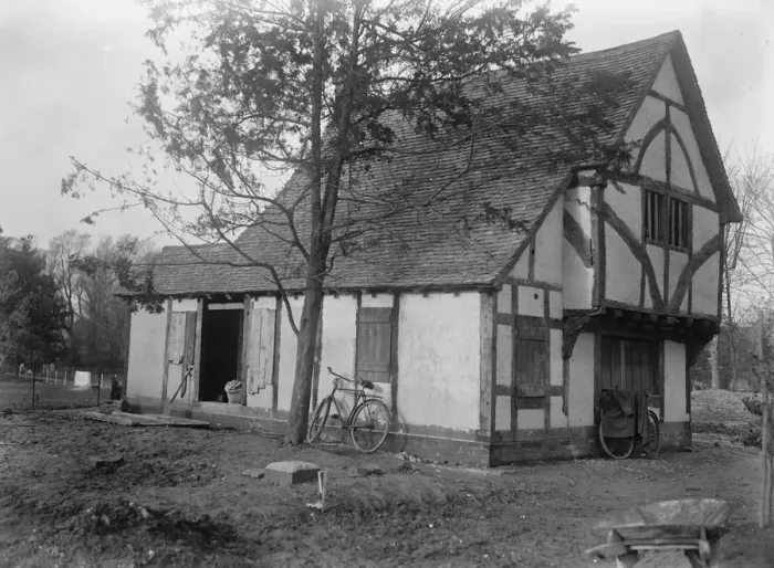 Framed Print : Fight for 600 year old cottage. Owing to the public spirit of the Epsom Council