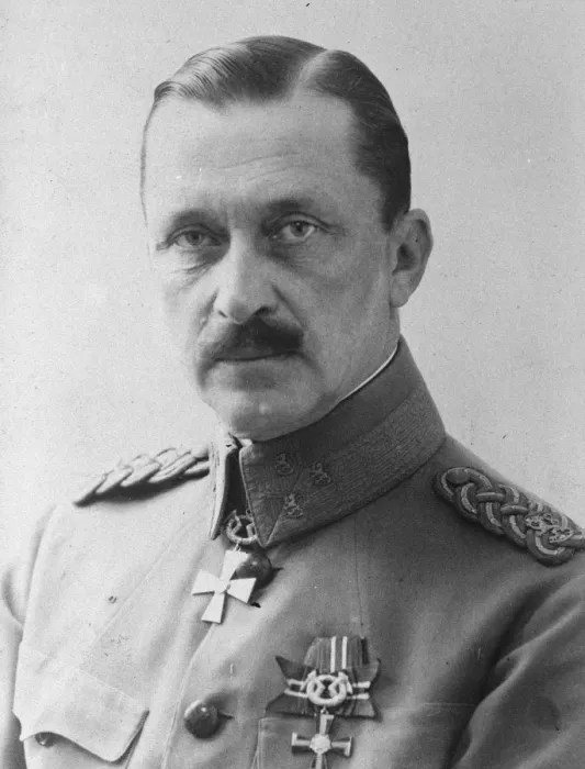 Framed Print : Finnish army chief to visit England. Gen Baron Carl Gustaf Mannerheim, Commander