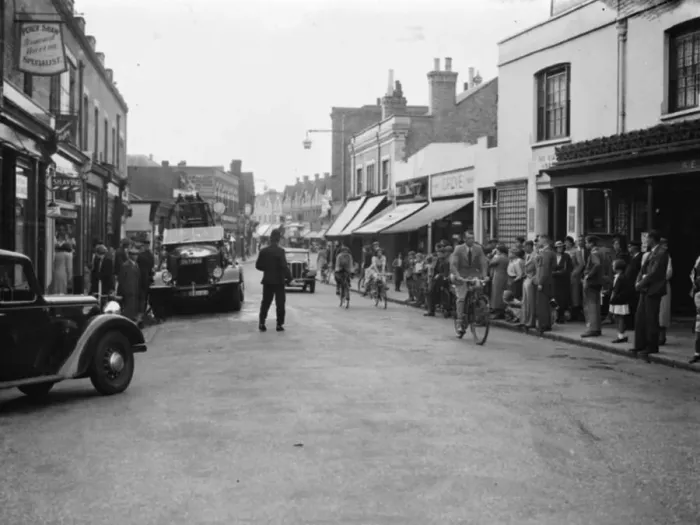 Framed Print : The fire brigade deal with a fire at the Shaws Hairdresser on the high street in Sidcup