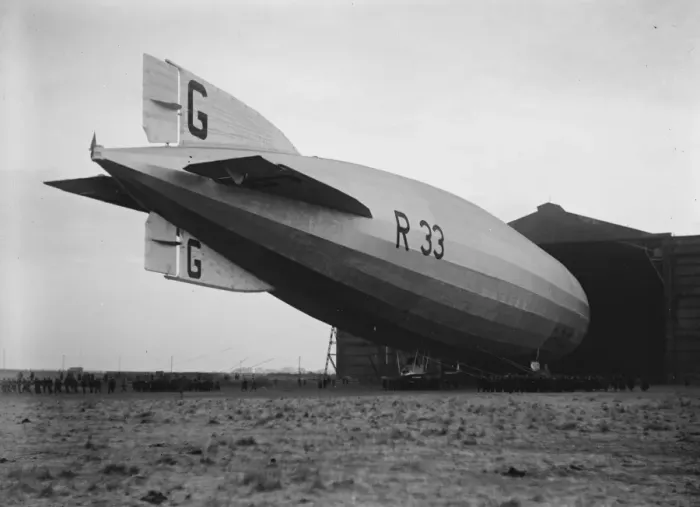Framed Print : First flight of a British airship for over three years. R33 leaves Cardington Aerodrome Framed Print : First flight of a British airship for over three years. R33 leaves Cardington Aerodrome