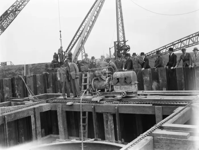 Framed Print : First shaft, Dartford Tunnel. 1937