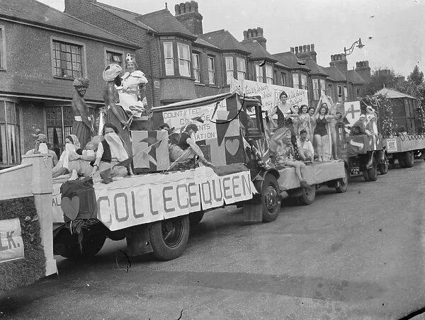 The float procession lined up for the Dartford Carnival. 1939