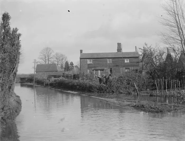 Framed Print : A flooded house in Beltring, Kent. 1936 Framed Print : A flooded house in Beltring, Kent. 1936