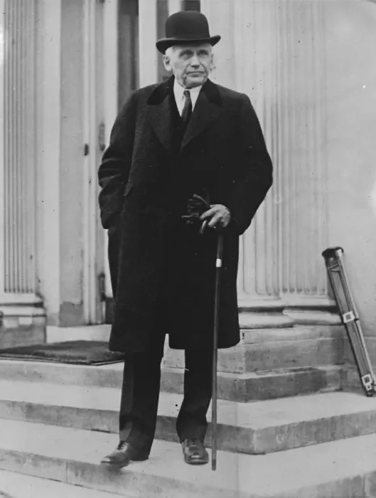 Framed Print : Frank B Kellogg, US Ambassador to London. 12 January 1924