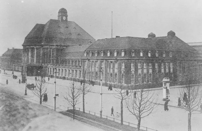 Framed Print : French march into Dortmund. Extending their occupation in the Ruhr, the French Framed Print : French march into Dortmund. Extending their occupation in the Ruhr, the French