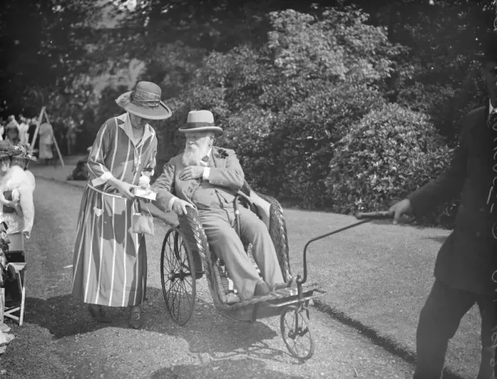 Framed Print : Garden fair held in Sir William Lancasters grounds at Putney Hill 21 June 1924 Framed Print : Garden fair held in Sir William Lancasters grounds at Putney Hill 21 June 1924