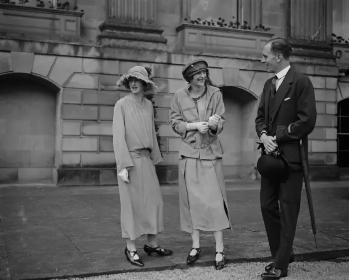 Framed Print : The garden party at Chatsworth House in connection with the wedding of Lady Rachel Cavendish Framed Print : The garden party at Chatsworth House in connection with the wedding of Lady Rachel Cavendish