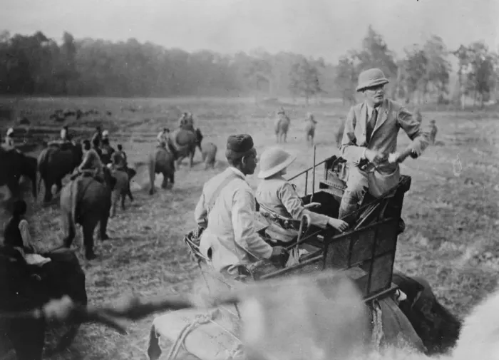 Framed Print : General Bruce on record tiger shooting expedition. General Bruce, the leader