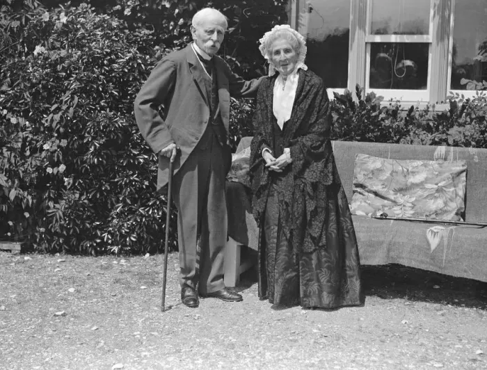 Framed Print : General Sir George Higginson at his Marlow on Thames home. photographed on his 98 th birthday Framed Print : General Sir George Higginson at his Marlow on Thames home. photographed on his 98 th birthday