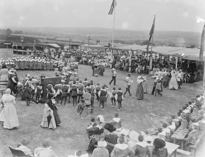 Framed Print : A general view of the St Swithuns Fair at Chailey, East Sussex Framed Print : A general view of the St Swithuns Fair at Chailey, East Sussex
