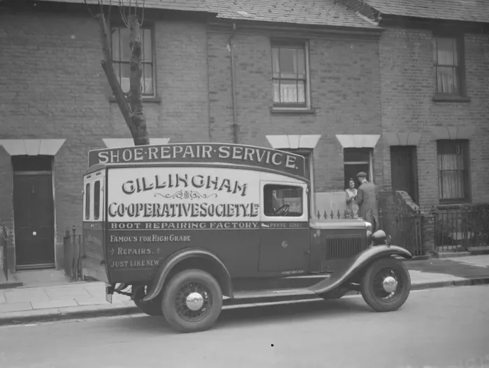 Framed Print : Gillingham Cooperative Society Shoe Repair Service van making a house delivery