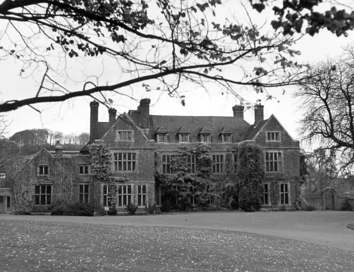 Framed Print : Glyndebourne Opera House, East Sussex Framed Print : Glyndebourne Opera House, East Sussex