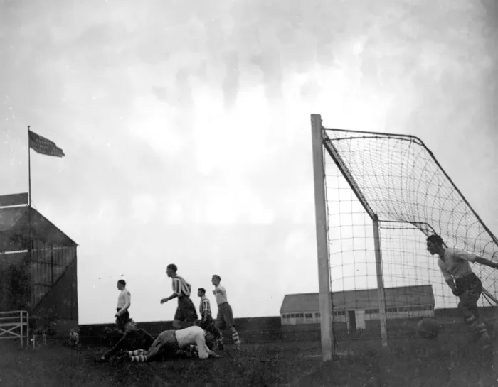 Framed Print : A goal at the Dartford V Enfield football match. 10 November 1934 Framed Print : A goal at the Dartford V Enfield football match. 10 November 1934