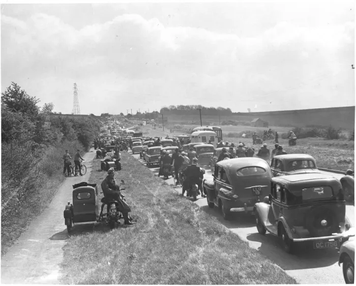 Framed Print : Good Friday traffic - This picture was taken about Mid day at Gorse Hill in Farningham Framed Print : Good Friday traffic - This picture was taken about Mid day at Gorse Hill in Farningham