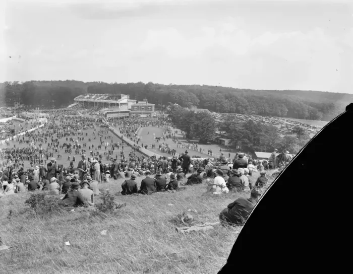 Framed Print : A Goodwood panorama taken from the top of the famous Trundle Hill. 2 August 1923