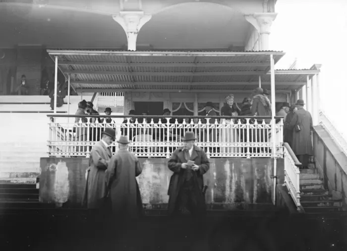 Framed Print : Goodwood races. The King and Queen in the Royal box. 31 July 1923 Framed Print : Goodwood races. The King and Queen in the Royal box. 31 July 1923