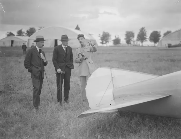 Framed Print : The Gordon Bennett Air Race at Etampes, Near Paris Colonel Piccio of the Italian Flying Corps Framed Print : The Gordon Bennett Air Race at Etampes, Near Paris Colonel Piccio of the Italian Flying Corps