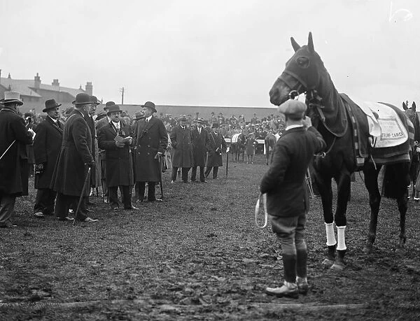 The Grand National at Aintree. In the paddock. 1928