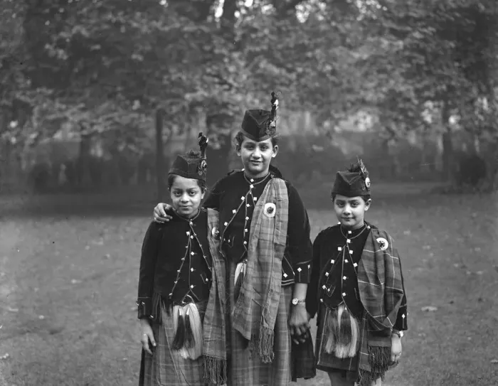 Framed Print : The three granddaughters of the Begum of Bhopal photographed at Portman Square. Left to right Framed Print : The three granddaughters of the Begum of Bhopal photographed at Portman Square. Left to right