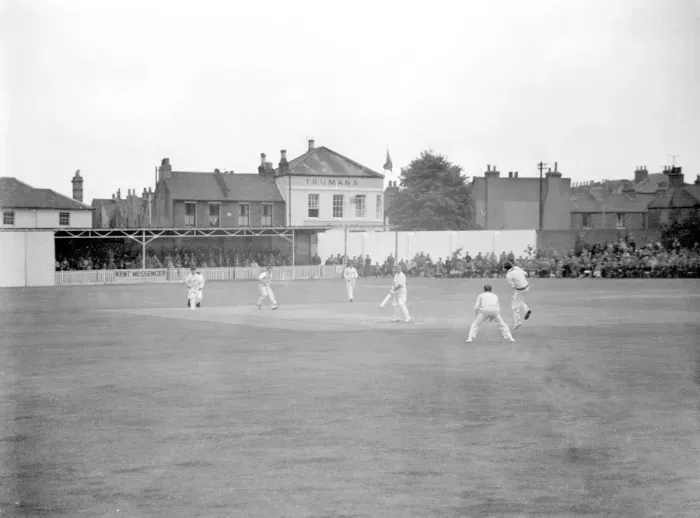 Framed Print : Gravesend Cricket Week - 30th May 1961 Kent v Worcestershire - Peter Richardson Framed Print : Gravesend Cricket Week - 30th May 1961 Kent v Worcestershire - Peter Richardson