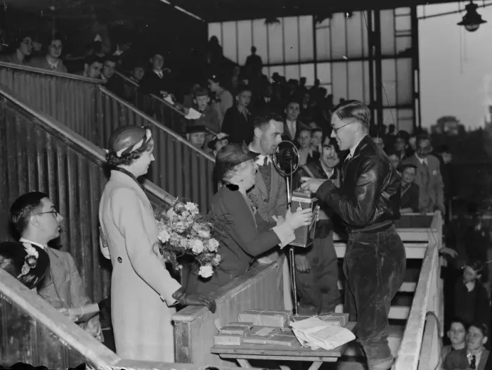 Framed Print : The Gravesend and District Motor Cycle Gymkhana. Presentation of the oil canister