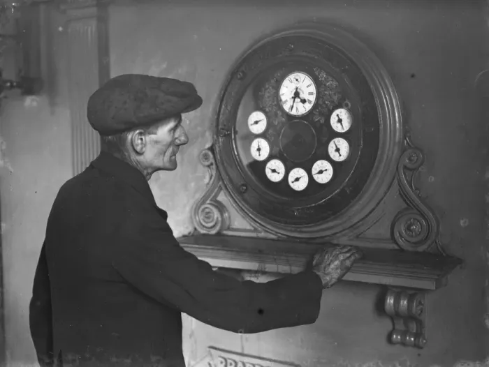 Framed Print : Gravesend Gasworks in Kent. A worker examines the gas meter main. 1939 Framed Print : Gravesend Gasworks in Kent. A worker examines the gas meter main. 1939