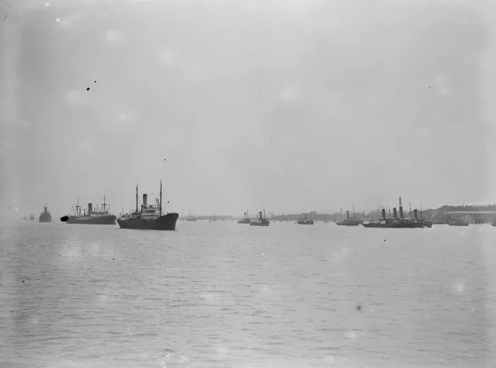 Framed Print : At Gravesend. ( taken for the White Star Line ) 24 July 1923 Framed Print : At Gravesend. ( taken for the White Star Line ) 24 July 1923