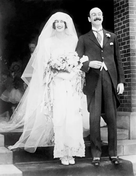 Framed Print : Great Anglo American wedding. The wedding of Miss Cornelia Vanderbilt and the Hon