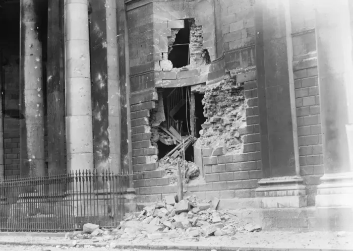Framed Print : The Great Battle of Dublin The capture of the four courts Dublin A gap torn in Framed Print : The Great Battle of Dublin The capture of the four courts Dublin A gap torn in