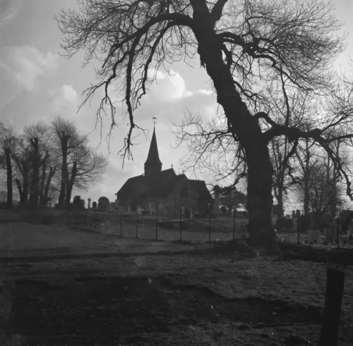 Framed Print : Hartley Parish Church in Foots Cray, Kent 1939 Framed Print : Hartley Parish Church in Foots Cray, Kent 1939