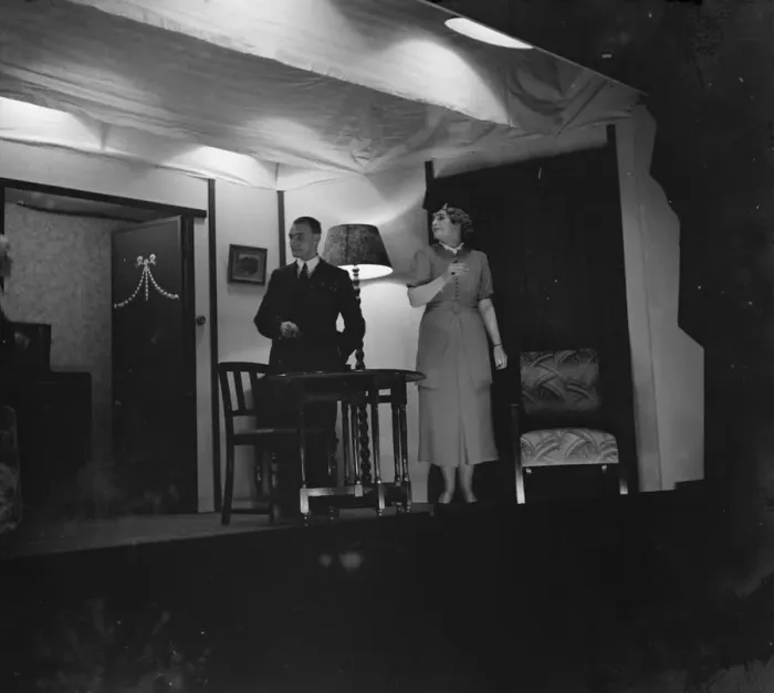 Framed Print : The Hartley Players, an amateur dramatic association from Harley, Kent, performing Framed Print : The Hartley Players, an amateur dramatic association from Harley, Kent, performing