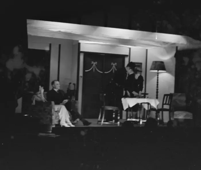 Framed Print : The Hartley Players, an amateur dramatic association from Harley, Kent, performing