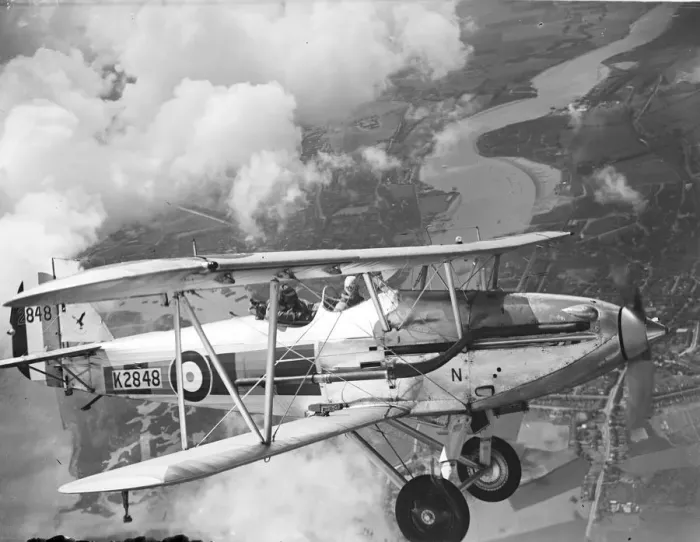 Framed Print : A Hawker Hart of No. 23 Squadron RAF flying over the Medway area in Kent