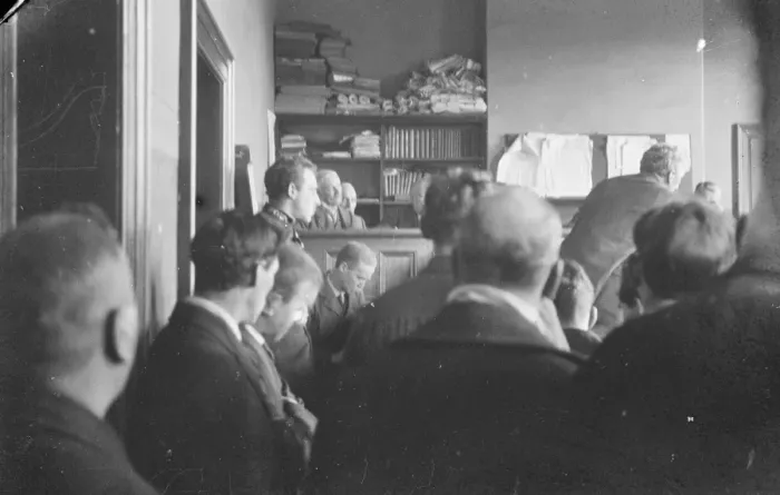 Framed Print : The hay poison case. A new photograph of Major Armstrong listening intently to the evidence