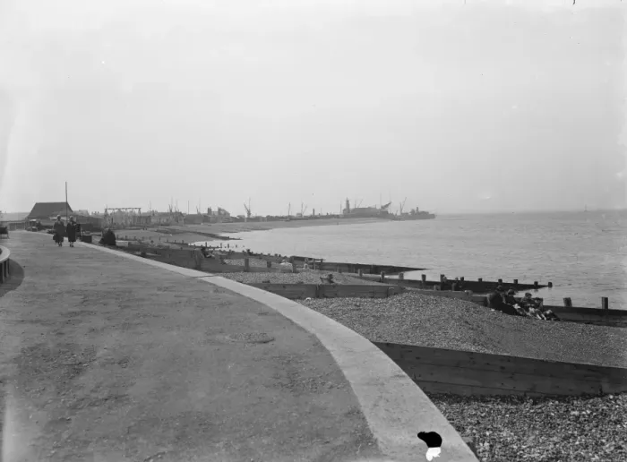 Framed Print : Herne Bay 1925 Framed Print : Herne Bay 1925