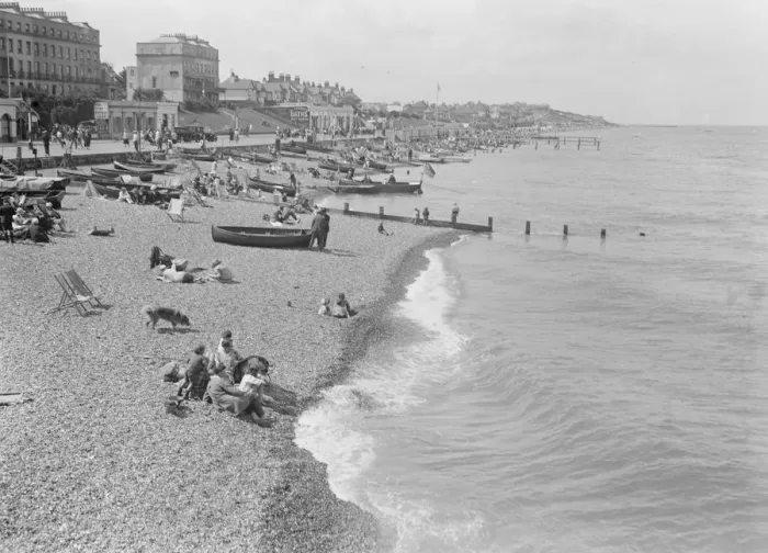 Framed Print : Herne Bay 1925 Framed Print : Herne Bay 1925