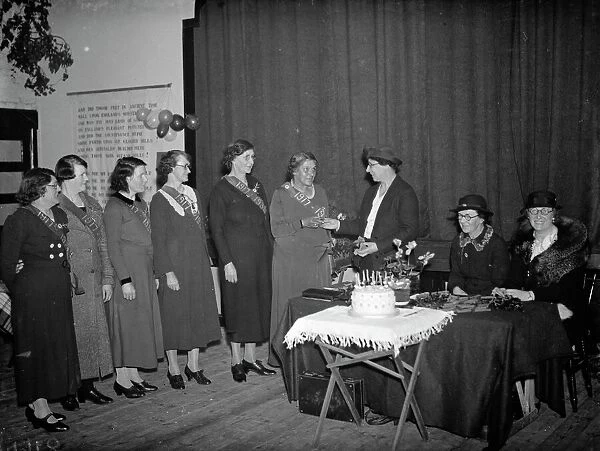 Hextable Womens Institute presentations. 1938