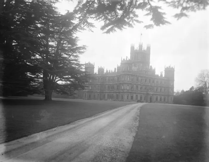 Framed Print : Highclere Castle, Newbury, Country residence of Lord and Lady Carnarvon. 11 April Framed Print : Highclere Castle, Newbury, Country residence of Lord and Lady Carnarvon. 11 April