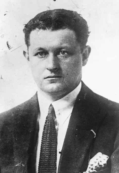 Framed Print : A hitherto unpublished portrait of Captain Arthur, against whom extradition proceedings