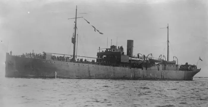 Framed Print : HMS Bacchus 5 May 1928 Framed Print : HMS Bacchus 5 May 1928