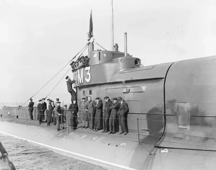 Framed Print : HMS Submarine No 3 Showing the conning tower, periscope, range finder and enclosed