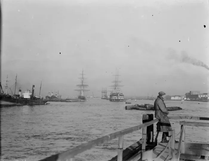 Framed Print : HMS Worcester and the SS Cutty Sark training ships at Greenhithe, Kent, for Framed Print : HMS Worcester and the SS Cutty Sark training ships at Greenhithe, Kent, for