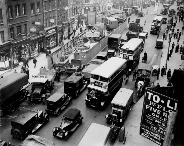 Framed Print : Holborn traffic - 21st June 1932