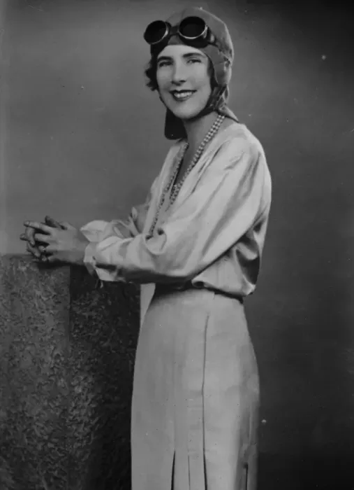 Framed Print : The Hon Mrs Victor Bruce. 1 September 1930 Framed Print : The Hon Mrs Victor Bruce. 1 September 1930