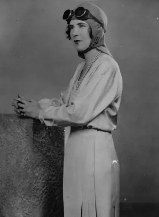 Framed Print : The Hon Mrs Victor Bruce. 1 September 1930 Framed Print : The Hon Mrs Victor Bruce. 1 September 1930